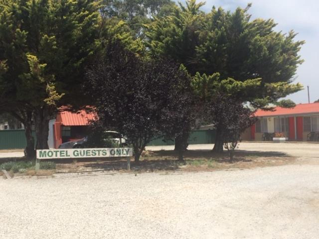 Governors Hill Motel Goulburn Extérieur photo